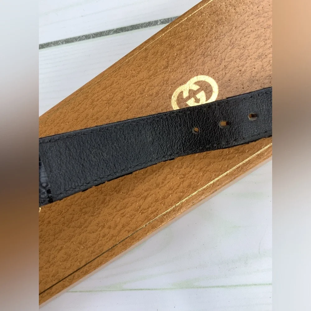 Authentic GUCCI DRESS watch💥💥💥